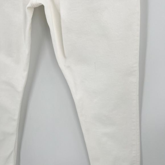Everlane High Rise Straight Jeans in White - Picture 6 of 10